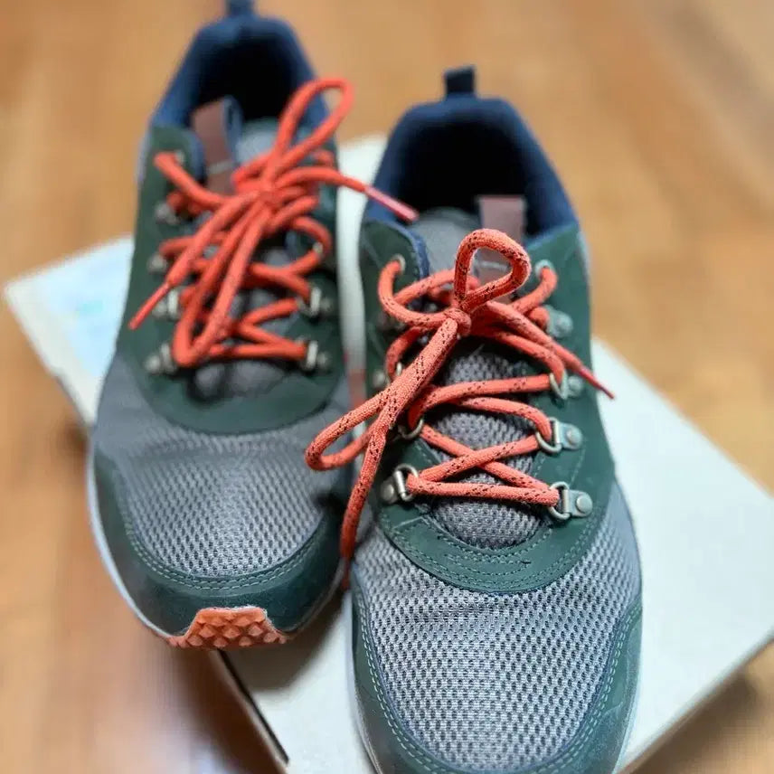 [BUNJANG] Green/Brown Hiking Sneakers / 그린/브라운 트레킹화 운동화
