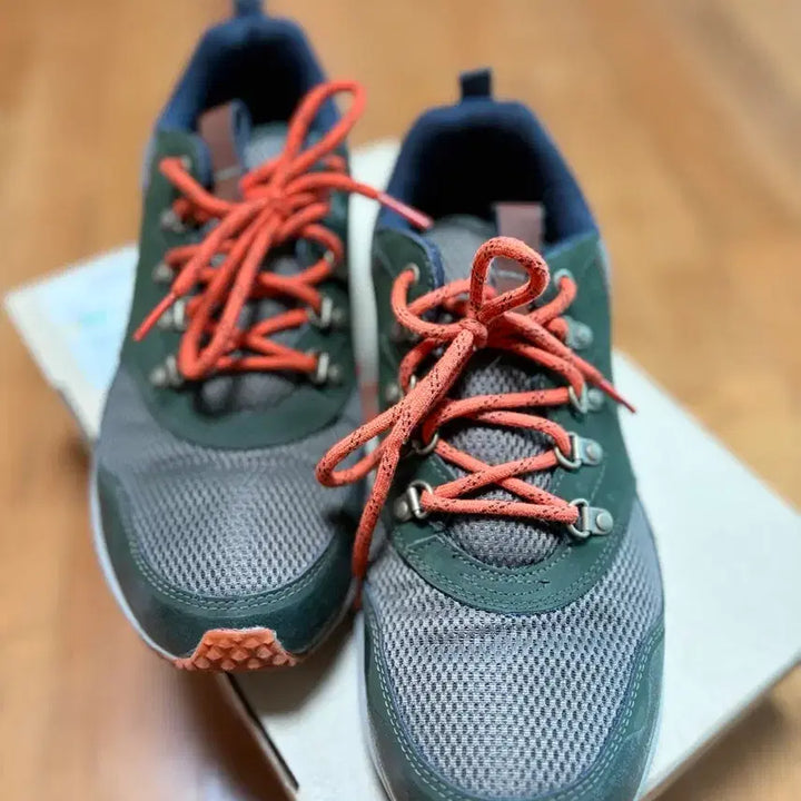 [BUNJANG] Green/Brown Hiking Sneakers / 그린/브라운 트레킹화 운동화