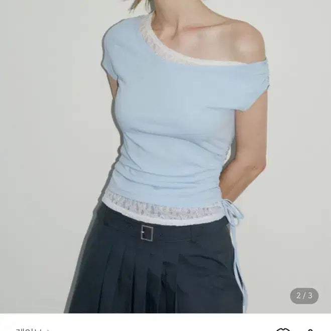 [BUNJANG] Rave Lace-Detailed Slim Shirring Top / 레이브 25년 레이스배색 슬림셔링티