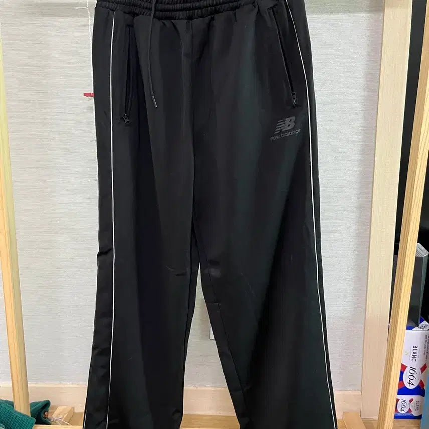 [BUNJANG] New Balance Track Training Pants / XL) 뉴발란스 블랙 트랙 트레이닝 바지