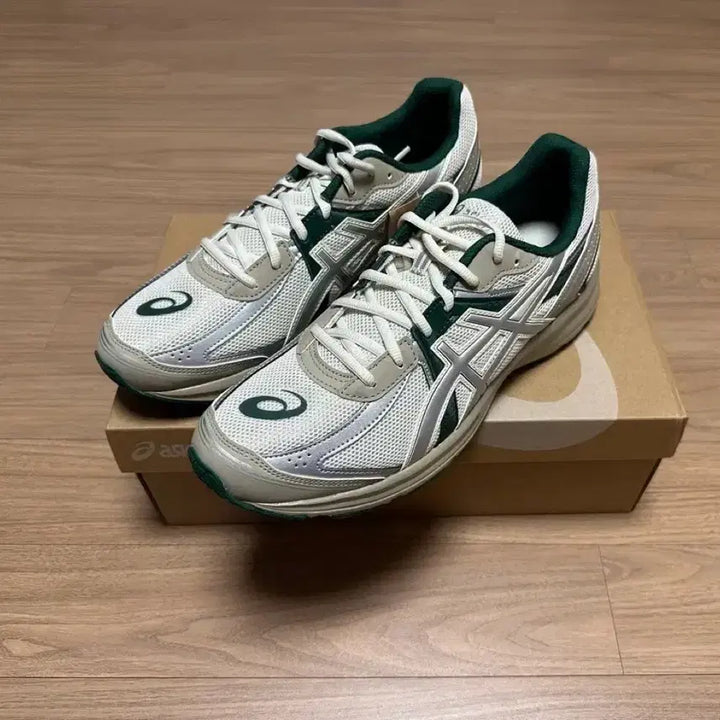 [BUNJANG] Asics Jog 100S Pale Oak Pure Silver Running Shoes / 아식스 조그 100 S 페일 오크 퓨어 실버 285
