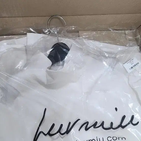 [SOLD OUT] LUVMIU 루아 스냅 셔츠 JP 아이보리
