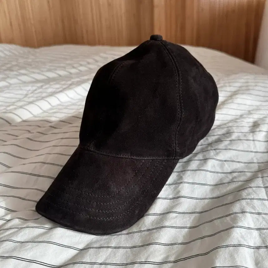 [BUNJANG] Massimo Dutti Suede Ball Cap (Brown) / (새상품급)Massimo Dutti 스웨이드 볼캡 (브라운) 01사이즈