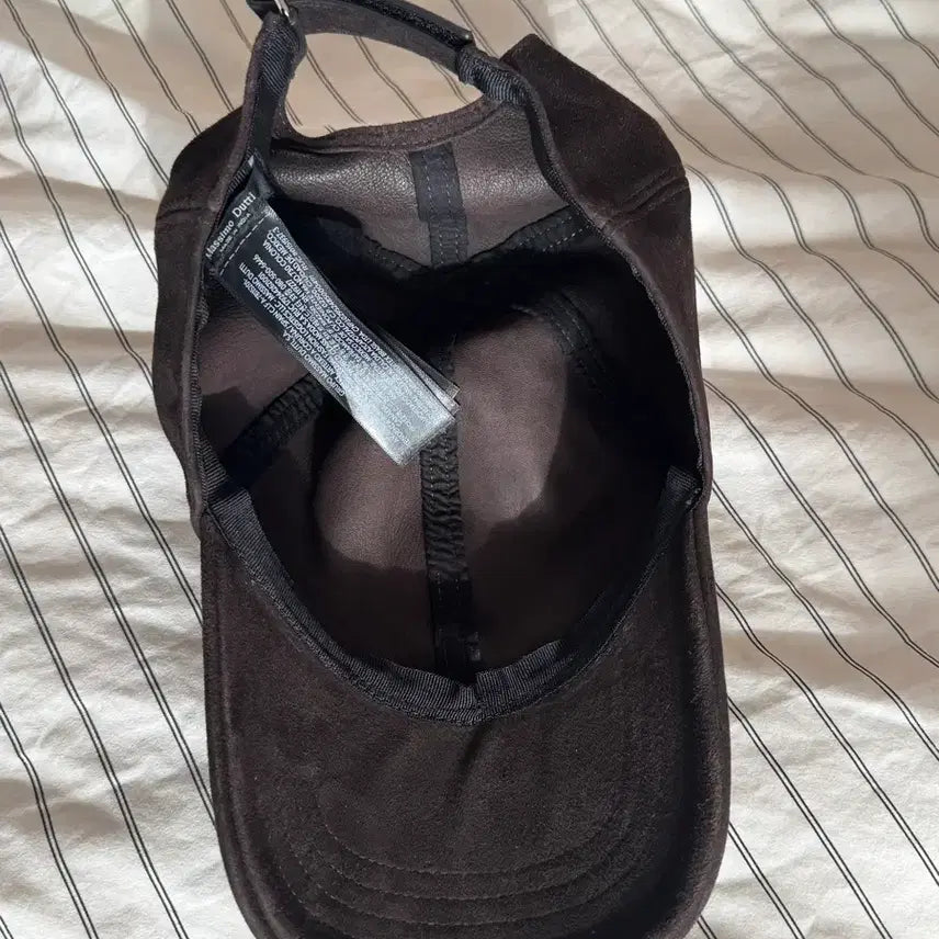 [BUNJANG] Massimo Dutti Suede Ball Cap (Brown) / (새상품급)Massimo Dutti 스웨이드 볼캡 (브라운) 01사이즈