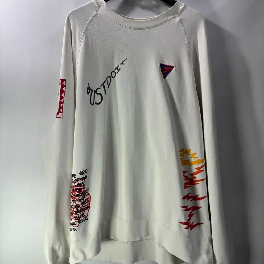 [BUNJANG] Nike NSW Graffiti Print Sweatshirt (XL) / [XL] 나이키 NSW 그래피티 프린팅 맨투맨2.9