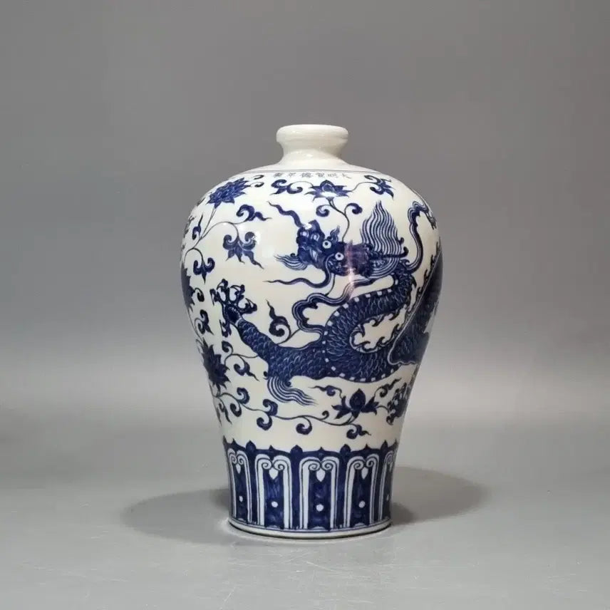 [BUNJANG] Ming Dynasty Xuande Celadon Porcelain Vase / 대명선덕년제 청화화봉문매병. 고28