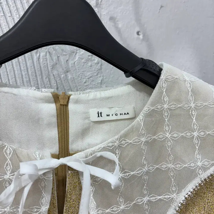 [BUNJANG] It MICHAA Lace Collar Tweed Dress / 잇미샤 레이스카라 트위드 원피스