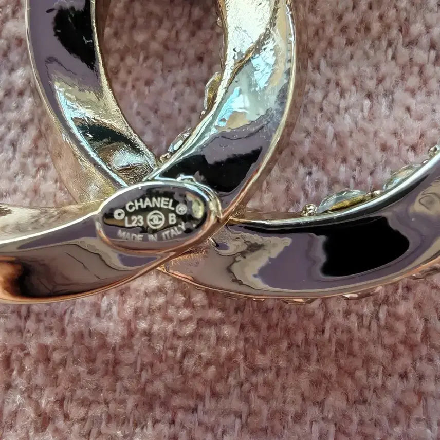 [BUNJANG] CHANEL Coco Mark Rhinestone Brooch / 샤넬 CHANEL 브로치 코사주 골드 코코마크 라인스톤