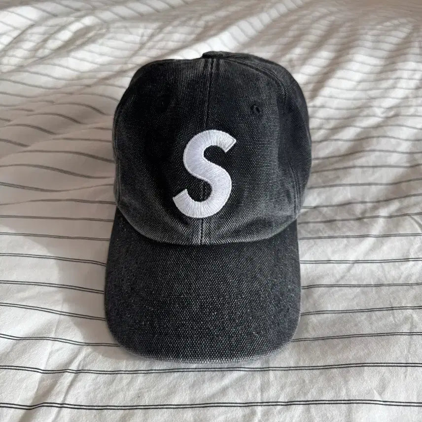 [BUNJANG] Supreme S Logo Pigment Ball Cap Black / (새상품급 미사용) 슈프림 S로고 피그먼트 볼캡 블랙 원사이즈