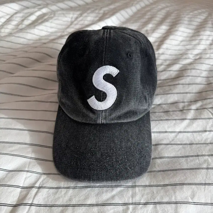 [BUNJANG] Supreme S Logo Pigment Ball Cap Black / (새상품급 미사용) 슈프림 S로고 피그먼트 볼캡 블랙 원사이즈