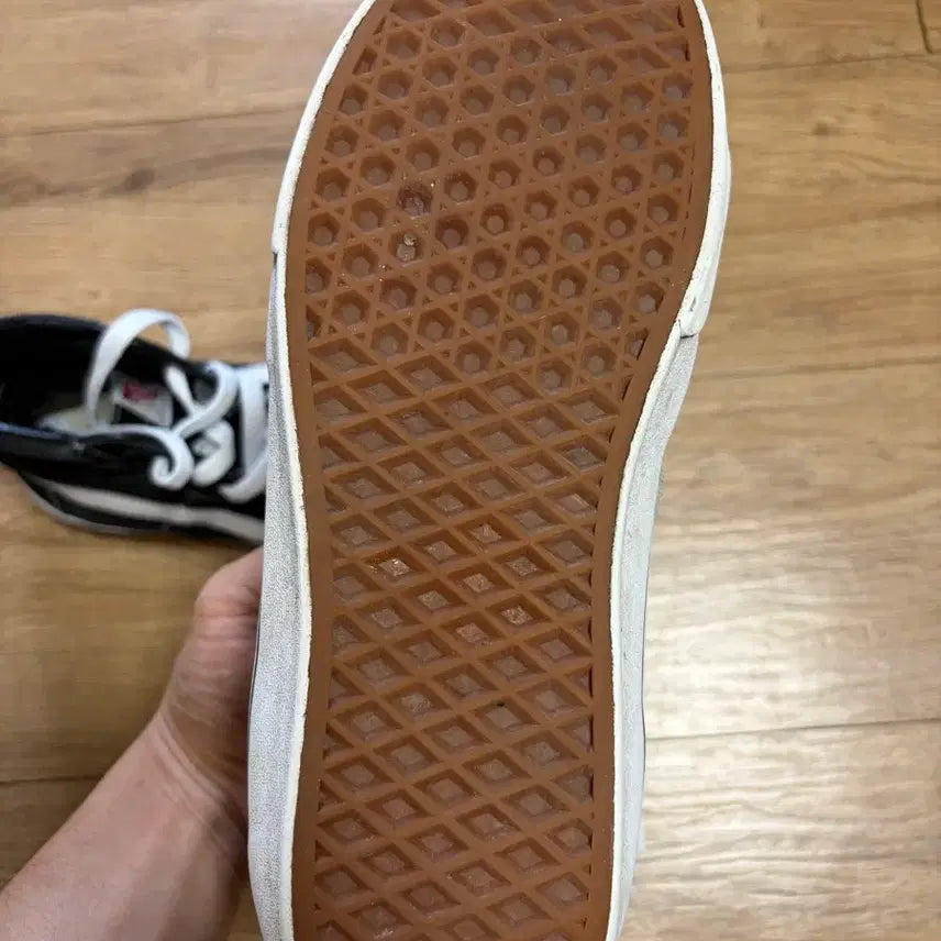 [SOLD OUT] 반스 스케이트하이 260