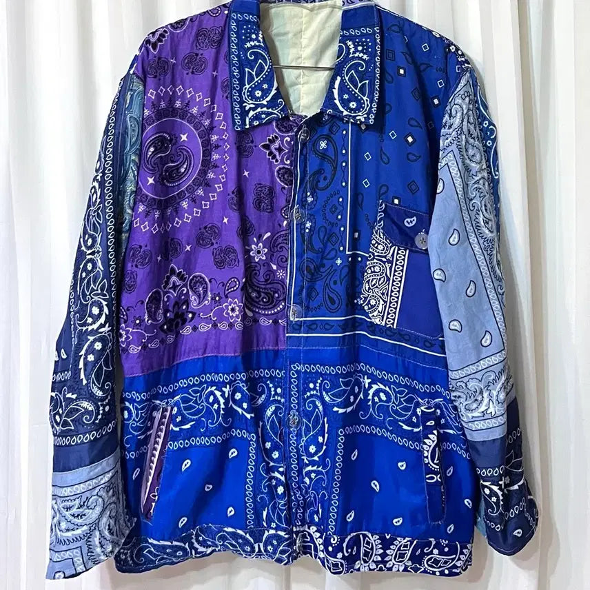 [SOLD OUT] (빈티지스카프 디자인된 자켓 새상품) 퍼플 블루 페이즐리 패치워크 자켓