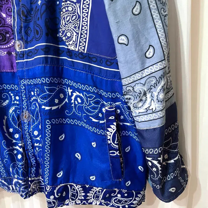 [SOLD OUT] (빈티지스카프 디자인된 자켓 새상품) 퍼플 블루 페이즐리 패치워크 자켓