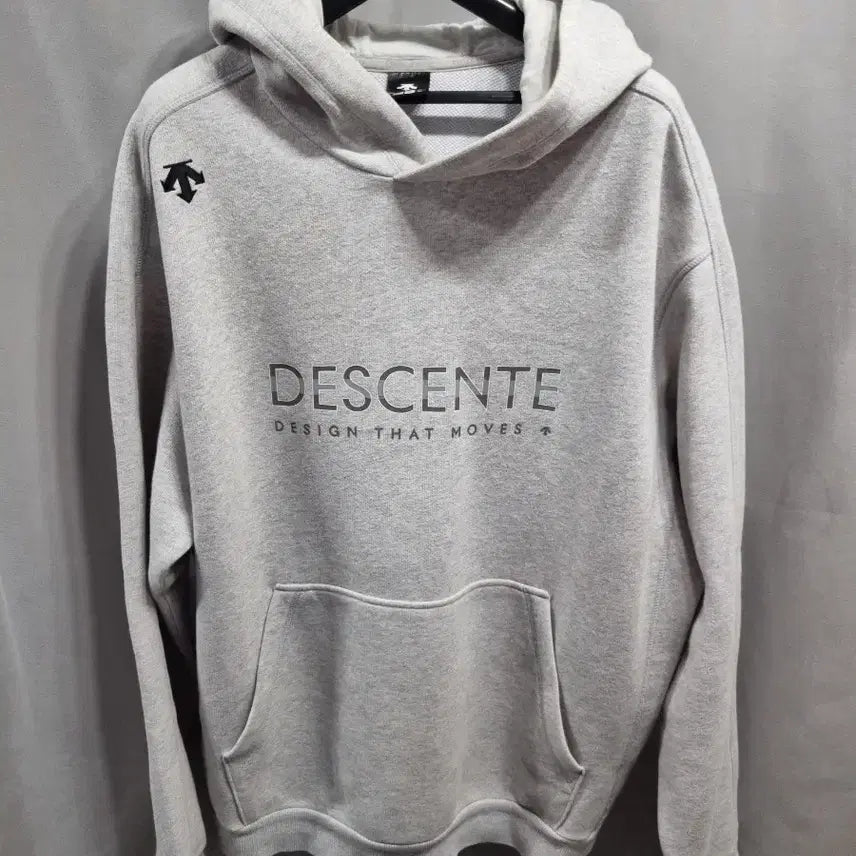 [SOLD OUT] 데상트 회색 후드티 L