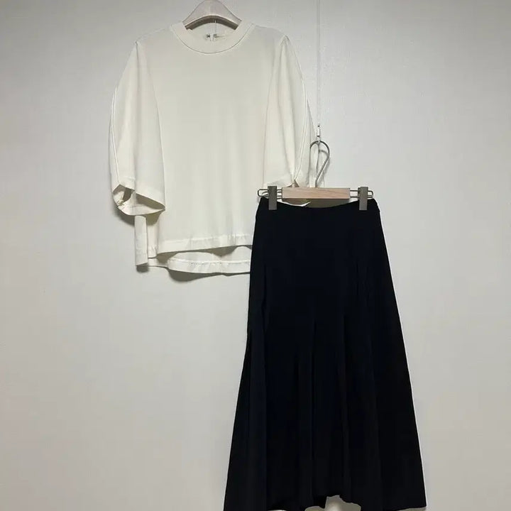 [SOLD OUT] 타임 다트 플레어 퀄롯팬츠