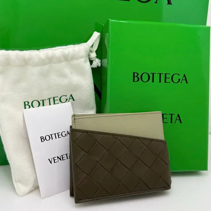 [SOLD OUT] 보테가베네타 인트레치아토 반지갑 투톤