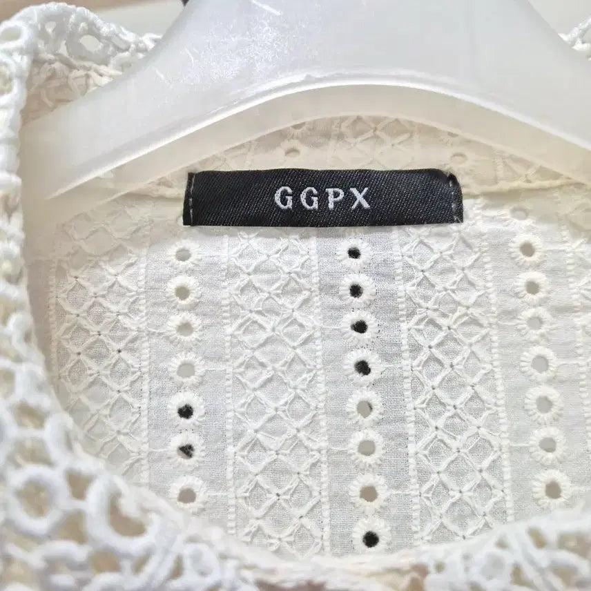 [BUNJANG] GGPX Lace Short Sleeve Blouse / GGPX 레이스 반팔 블라우스