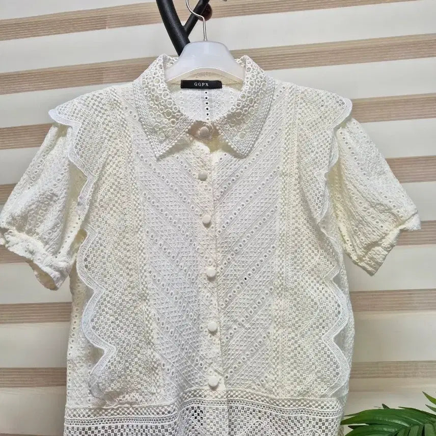 [BUNJANG] GGPX Lace Short Sleeve Blouse / GGPX 레이스 반팔 블라우스