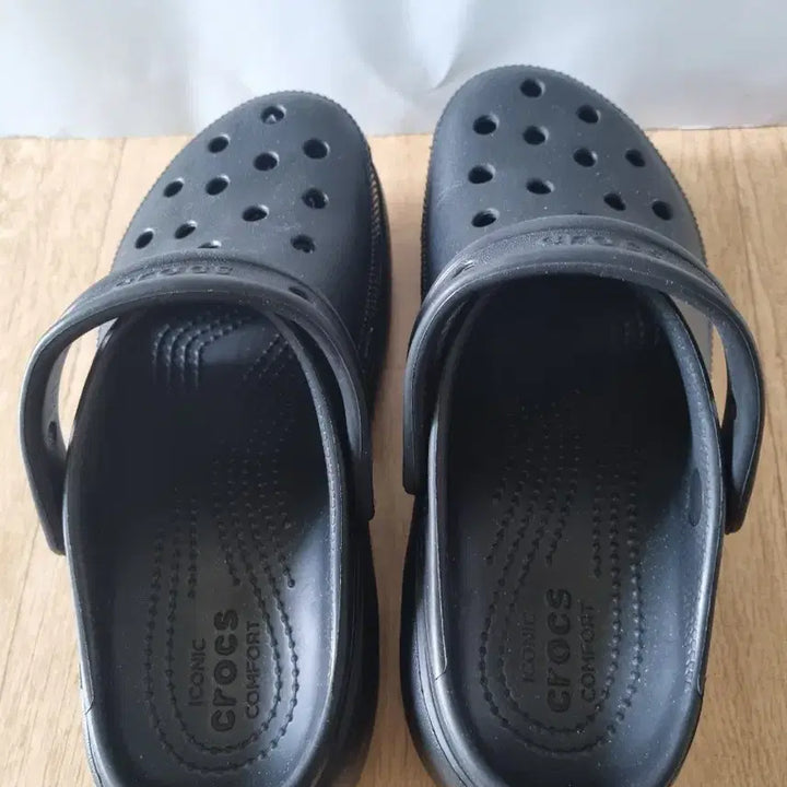 [BUNJANG] Crocs Platform Sandals Slippers W7 / 크록스 키높이 샌들 슬리퍼 w7