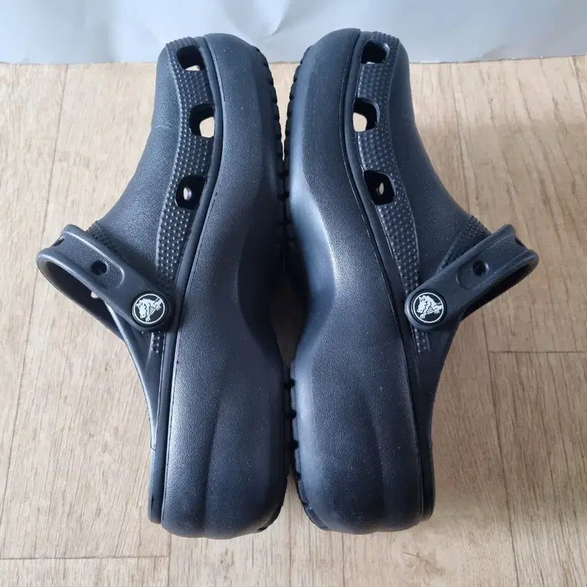 [BUNJANG] Crocs Platform Sandals Slippers W7 / 크록스 키높이 샌들 슬리퍼 w7