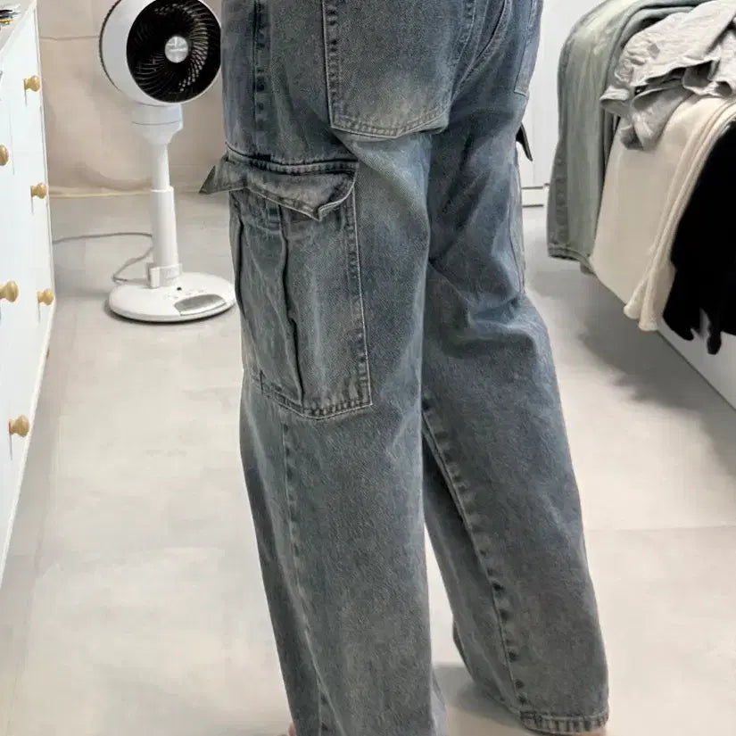 [BUNJANG] NEUJOH Washed Denim Cargo Wide Pants / 느좋 워싱 데님 카고 와이드 팬츠