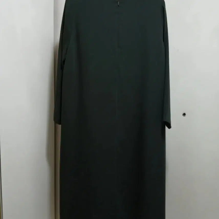 [SOLD OUT] 어반리서치 롱원피스