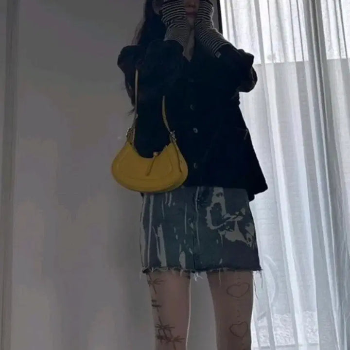 [BUNJANG] Charles &amp; Keith Petra Curve Shoulder Bag Yellow / 찰스앤키스 페트라 커브 숄더백 옐로우  세상품  매물없음