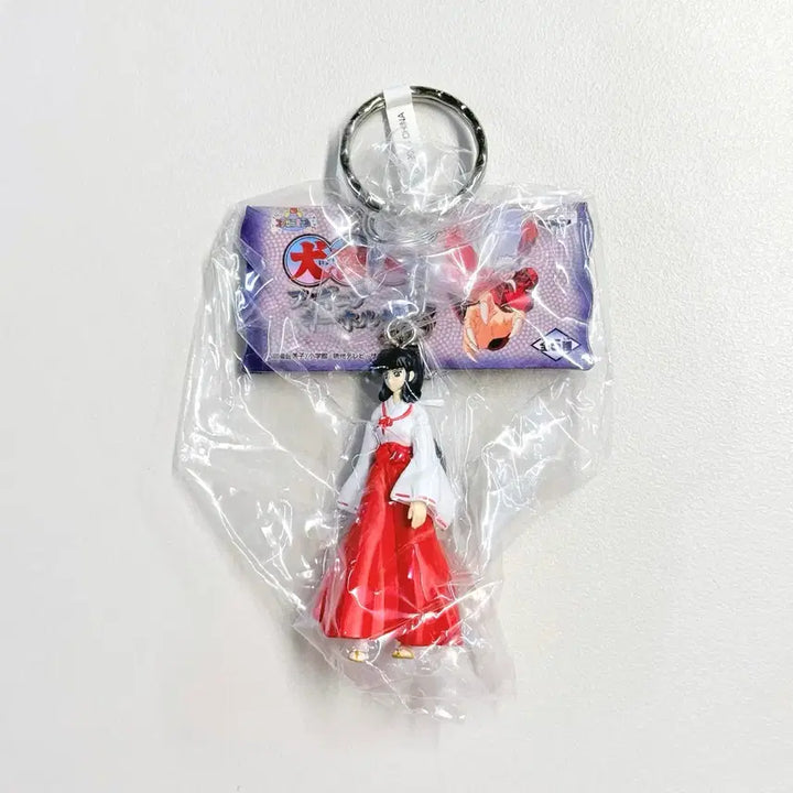 [BUNJANG] Inuyasha Figure Key Holder Set / [고전 굿즈] 이누야샤 피규어 키홀더 카고메 키쿄우 셋쇼마루 키링