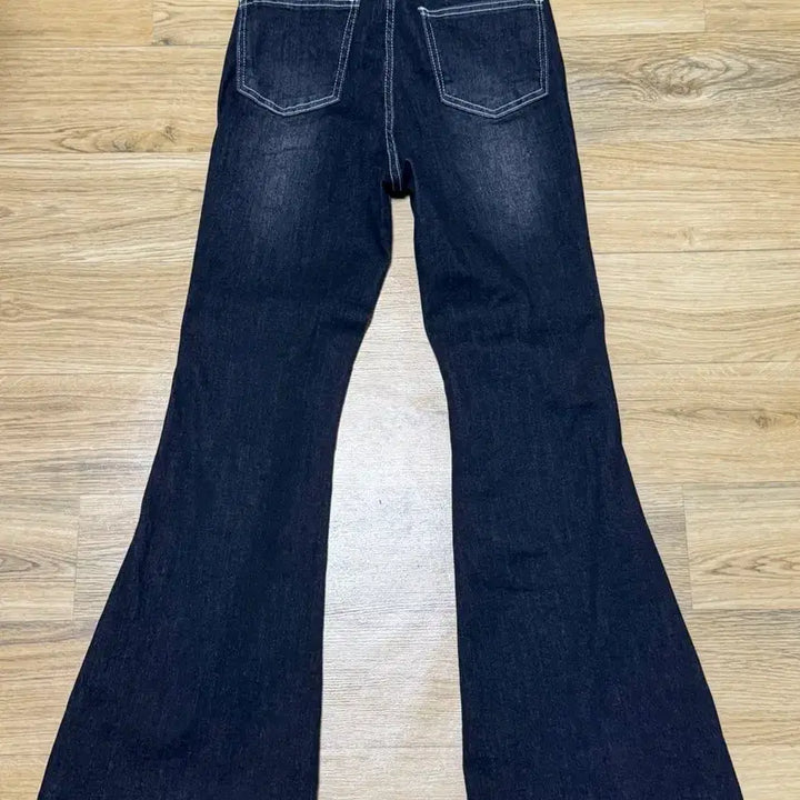 [BUNJANG] Black Bootcut Jeans / 블랙 부츠컷 청바지