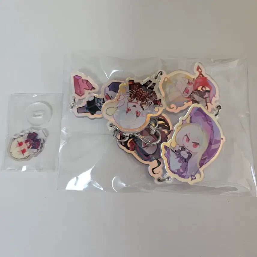 [BUNJANG] Limbus Company Don Quixote &amp; Sancho Acrylic Keyring &amp; Stand Bundle / 일괄 림버스 컴퍼니 돈키호테 산초 비공굿 아크릴 키링, 스탠드
