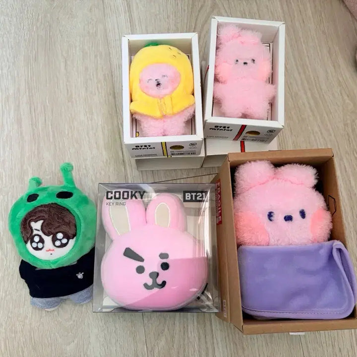 [BUNJANG] BT21 Jungkook COOKY &amp; Kkookddagi Bundle Set Doll / 일괄) 방탄 정국 BT21 쿠키, 꾹뚜기 인형 양도