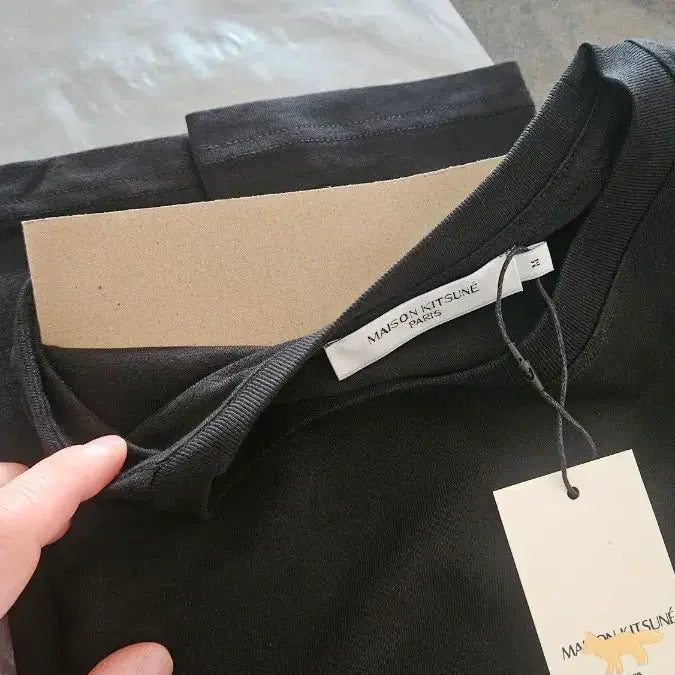 [SOLD OUT] 메종키츠네 신상 폭스 반팔티. 새상품
