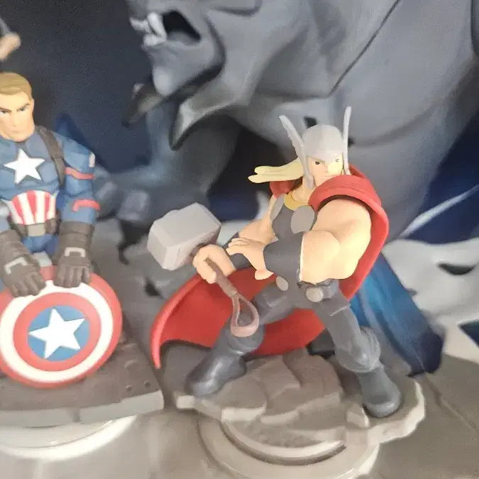 [BUNJANG] Disney Infinity Avengers Figures Set with Stands / 디즈니 인피니티 어벤져스 피규어  받침대포함