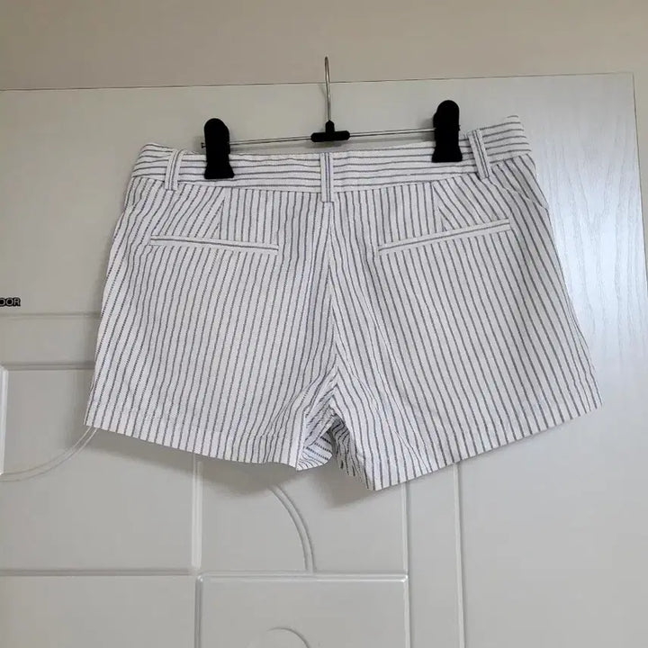 [BUNJANG] Uniqlo Striped Shorts / 유니클로 스트라이프 쇼츠 64 (44추정)