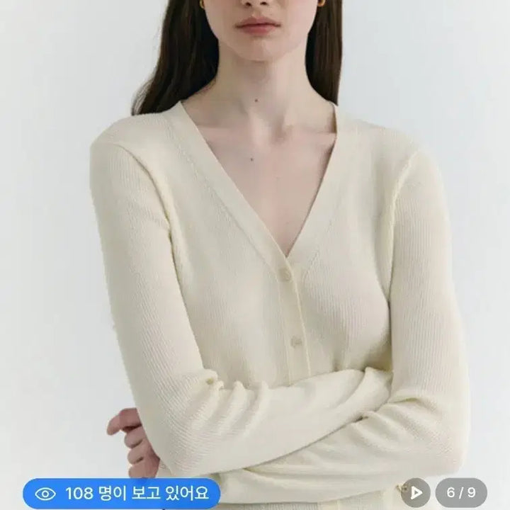 [SOLD OUT] (새상품)프론트로우 브이넥 가디건 슬리브리스 세트 아이보리