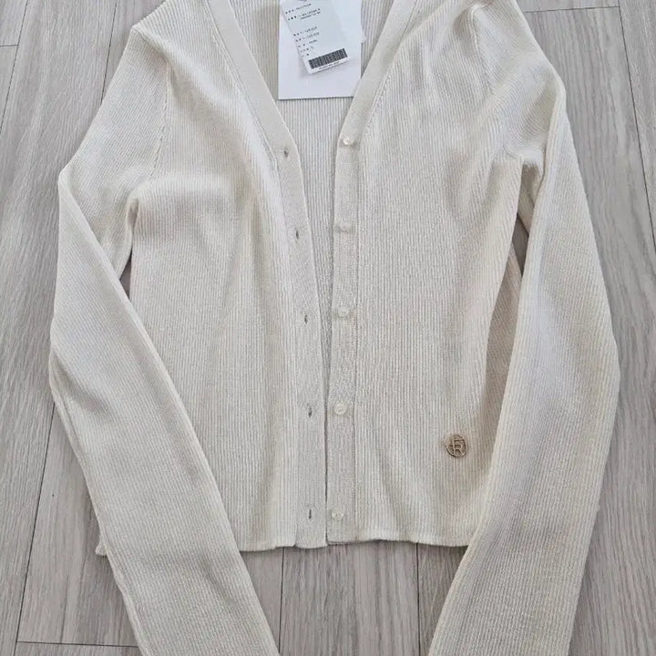 [SOLD OUT] (새상품)프론트로우 브이넥 가디건 슬리브리스 세트 아이보리