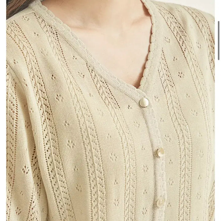 [BUNJANG] ROEM Scassi Short Sleeve Cardigan Beige (M) / 로엠 스카시 반팔 가디건 베이지(M)