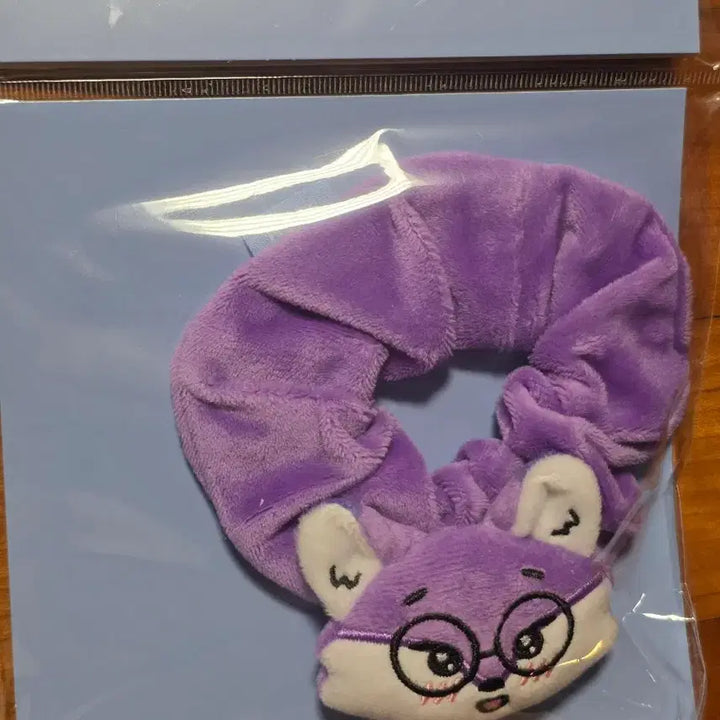 [BUNJANG] SEVENTEEN Miniteen Wonwoo Hair Scrunchie / 세븐틴 Miniteen 미니틴 헤어 스크런치 폭덩이 원우