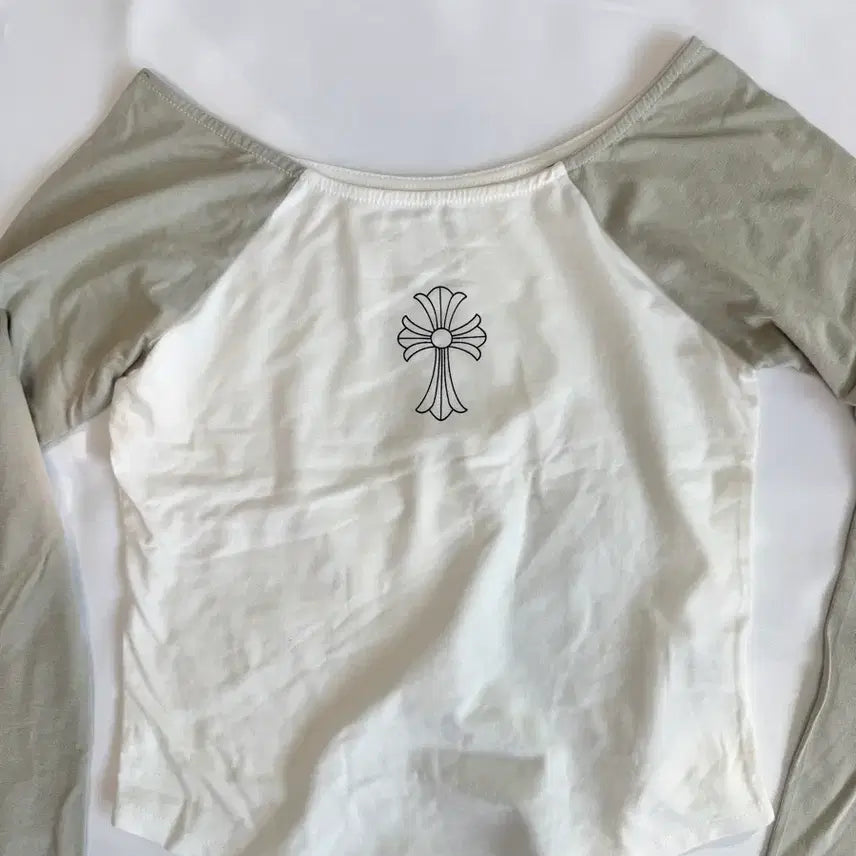 [BUNJANG] Printing Raglan T-Shirt - Ivory / 프린팅 나그랑 티셔츠