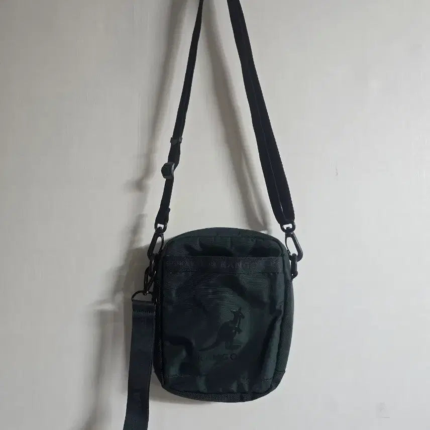 [SOLD OUT] 캉골 미니 크로스백 찐녹색