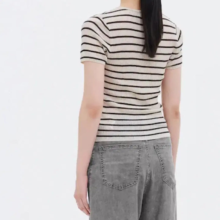 [BUNJANG] 8seconds Ribbed Stripe Short Sleeve Cardigan (Brown) / 8seconds 에잇세컨즈 골지 스트라이프 반소매 가디건(S)