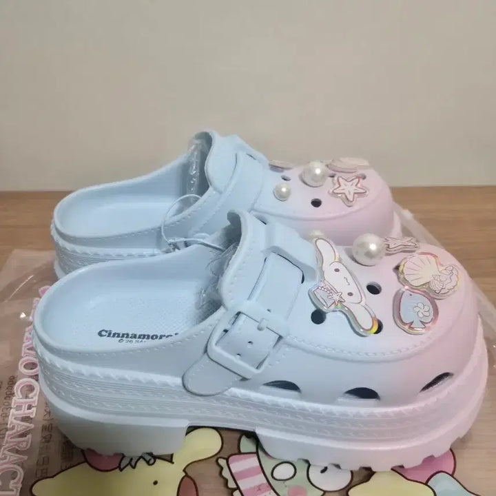 [BUNJANG] Sanrio Cinnamoroll Platform Crocs (8cm Heel) Size 240/37-38 / 산리오 정품 시나모롤 통굽 8센치 크록스 240/ 37-38