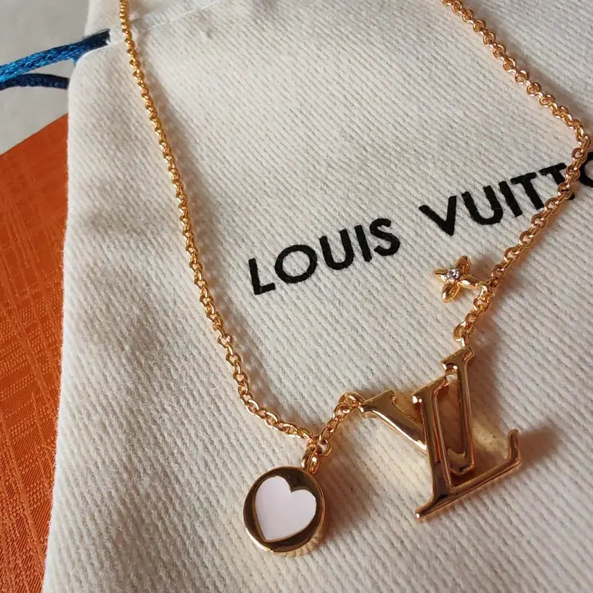 [BUNJANG] Louis Vuitton Iconic Heart Necklace / 루이비통 아이코닉 하트 목걸이