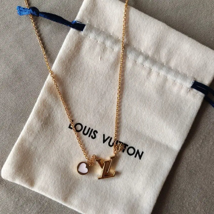 [BUNJANG] Louis Vuitton Iconic Heart Necklace / 루이비통 아이코닉 하트 목걸이