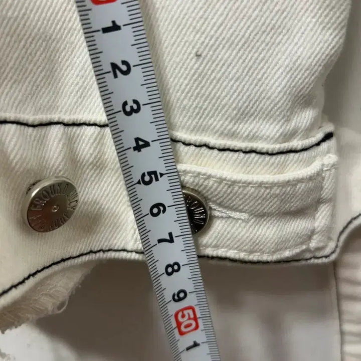 [BUNJANG] Juicy Judy White Denim Crop Jacket 85 / 쥬시쥬디 화이트 데님 크롭 자켓 85