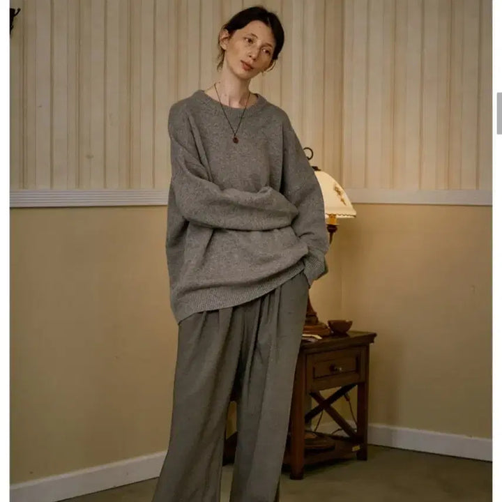 [BUNJANG] Marlene Unisex Nepsa Sweater Beige / 말렌 - 유니섹스 네프사 스웨터 베이지