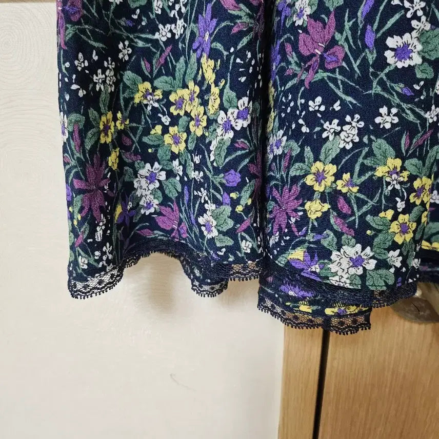 [BUNJANG] LeShop Floral Midi Dress / 르샵 플라워 미디원피스(텍달린새상품)55
