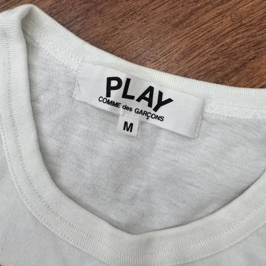 [SOLD OUT] 꼼데가르송 플레이 레드 더블 하트 티셔츠 M
