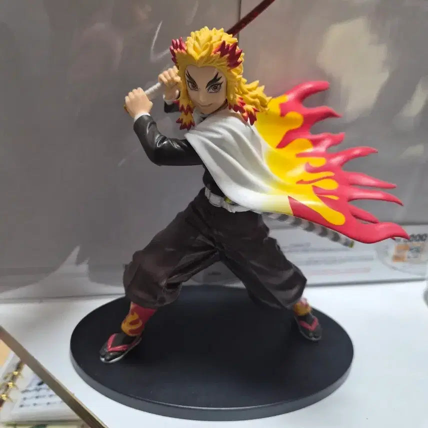 [BUNJANG] Demon Slayer Rengoku Kyojuro Figure / 귀멸의 칼날 렌고쿠 쿄쥬로 피규어