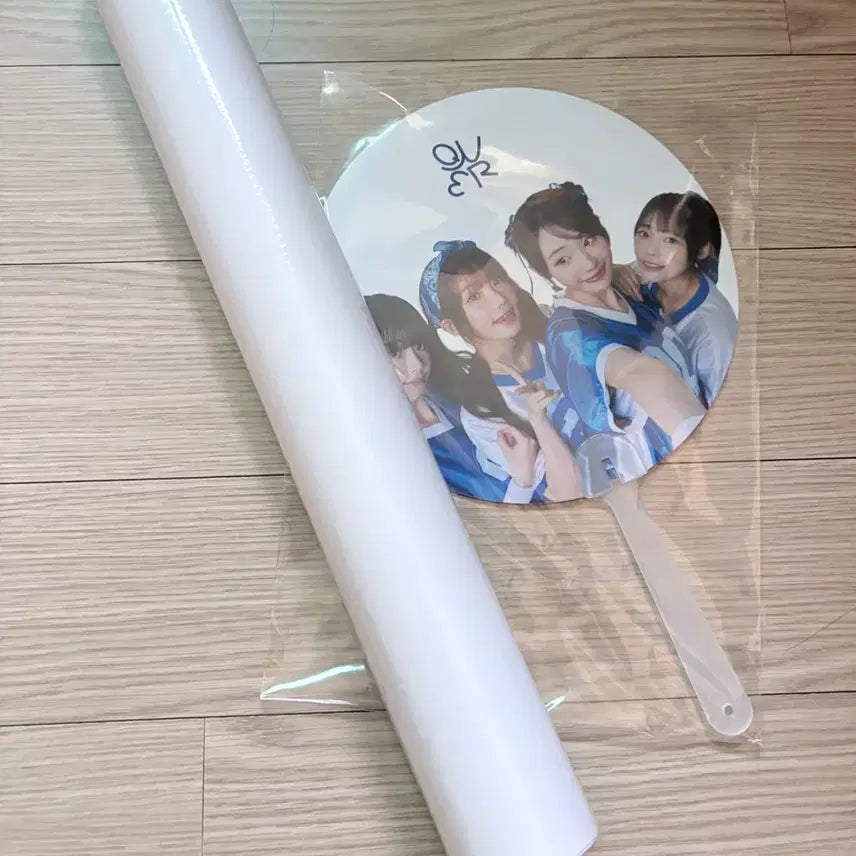 [BUNJANG] QWER Tintin Card Fan + Poster / QWER 틴틴카드 부채 + 포스터